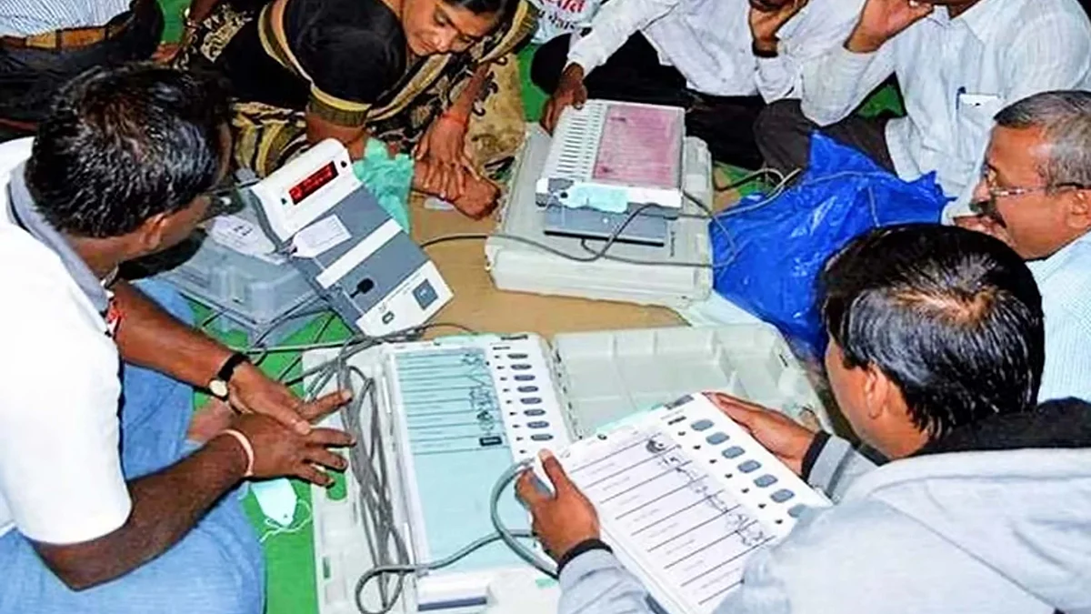 <div class="paragraphs"><p>ووٹوں کی گنتی / فائل تصویر</p></div>