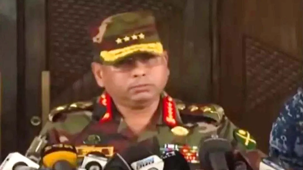 <div class="paragraphs"><p>بنگلہ دیش کے آرمی چیف وقار الزماں / ویڈیو گریب</p></div>