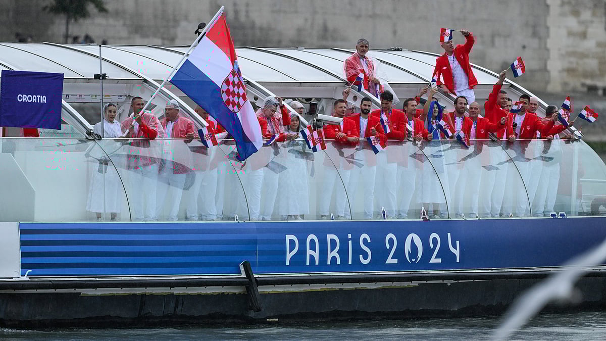اولمپک کھلاڑی کا اپنے بوائے فرینڈ سے رومانس کرنا مہنگا پڑا، واپس اپنے ملک جانے کو کہا