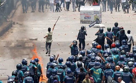 بنگلہ دیش میں ایک بار پھر بڑے سیاسی الٹ پھیر کا امکان، آئین کو عارضی طور پر معطل کرنے کی تیاری!