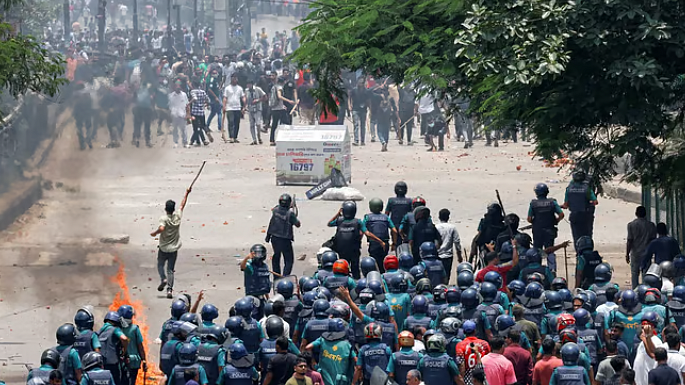 <div class="paragraphs"><p>بنگلہ دیش میں تشدد کا منظر، تصویر سوشل میڈیا</p></div>