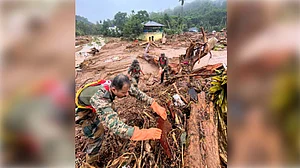 وائناڈ لینڈ سلائیڈ: سرچ آپریشن 11ویں روز بھی جاری، 152 افراد ہنوز لاپتہ، گاؤں والوں کی مدد لی جائے گی