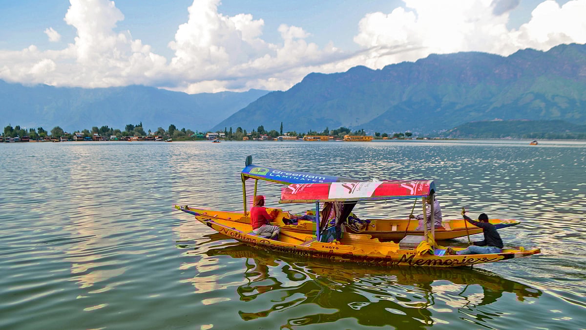 ہندواڑہ میں منشیات فروش کی غیر منقولہ جائیداد قرق: پولیس