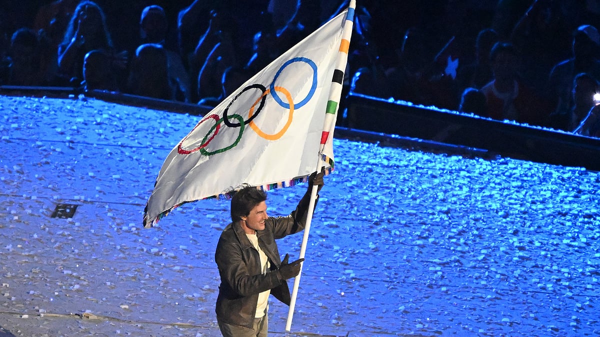 مشعل بجھ گئی، اولمپک پرچم سونپ دیا گیا اورپیرس اولمپکس کا ایسے ہوا اختتام