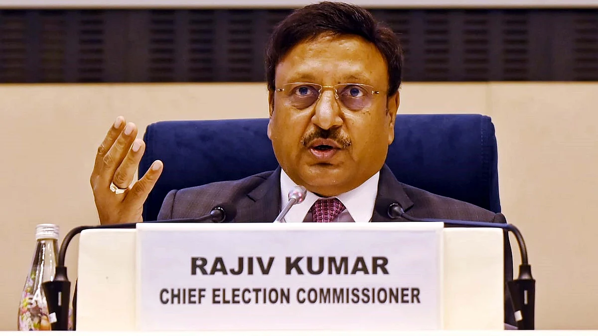 <div class="paragraphs"><p>چیف الیکشن کمشنر راجیو کمار / قومی آواز / وپن</p></div>