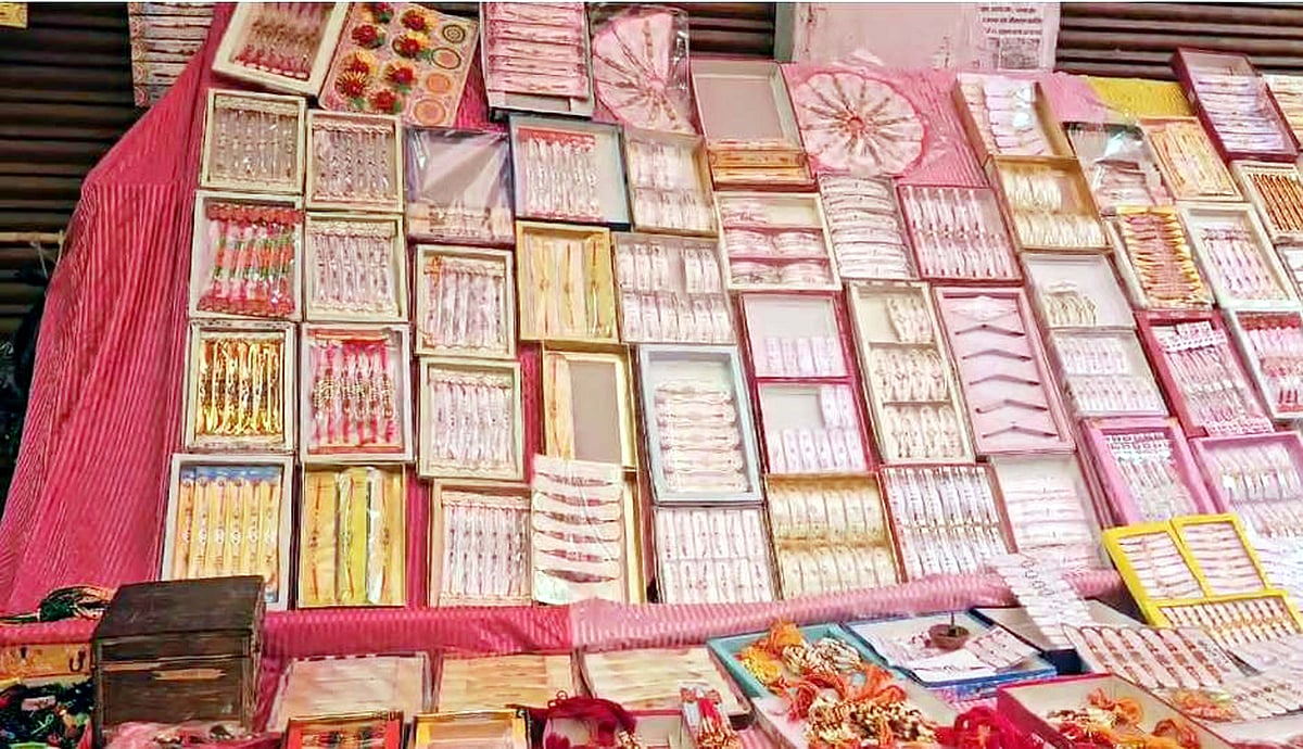 رکشا بندھن کے موقع پر بازار گاہکوں سے خالی، دکاندار مایوس