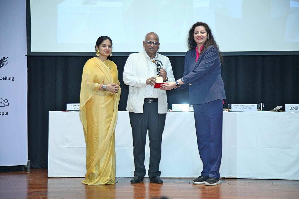 جامعہ ہمدرد کے وائس چانسلر پروفیسر ایم افشار عالم ’ساہٹ 2024‘ ایوارڈ سے سرفراز