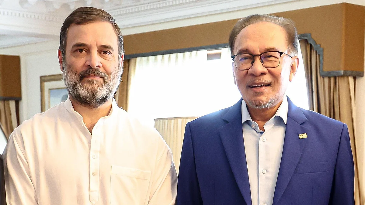 <div class="paragraphs"><p>ملیشیائی وزیر اعظم انور ابراہیم کے ساتھ راہل گاندھی، تصویر @INCIndia</p></div>