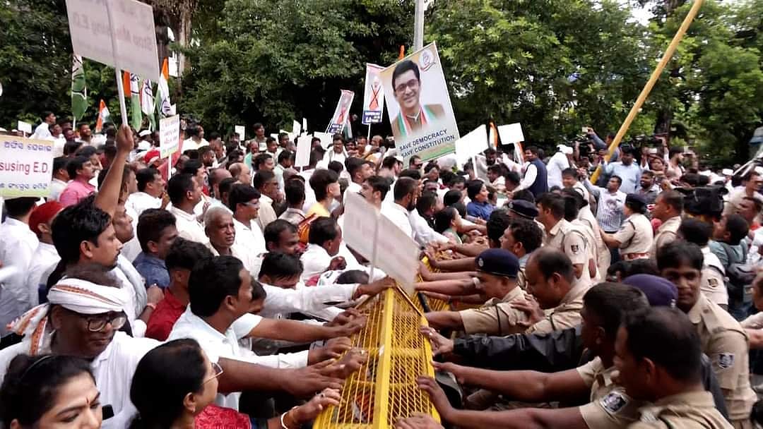 <div class="paragraphs"><p>اڈیشہ</p></div>