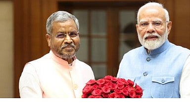 بابولال مرانڈی کیوں ملے وزیر اعظم مودی سے ؟