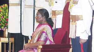 عدالتی سماعت ملتوی کرنے کا کلچر بدلنا وقت کی ضرورت : صدر جمہوریہ