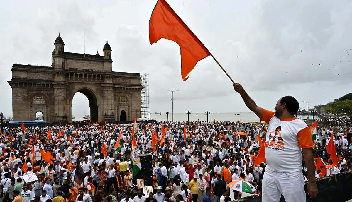 مہاراشٹر: عوام ناکام مہایوتی حکومت کو اقتدار سے بے دخل کرنے کے لیے تیار