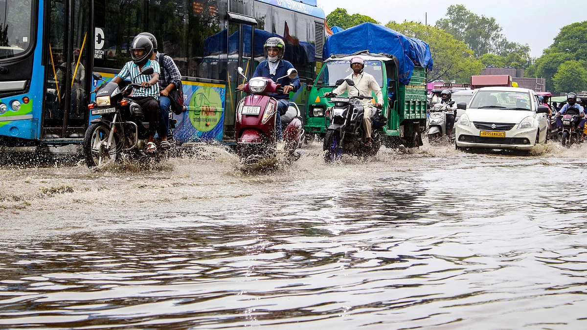 <div class="paragraphs"><p>دہلی میں بارش (فائل) / آئی اے این ایس</p></div>