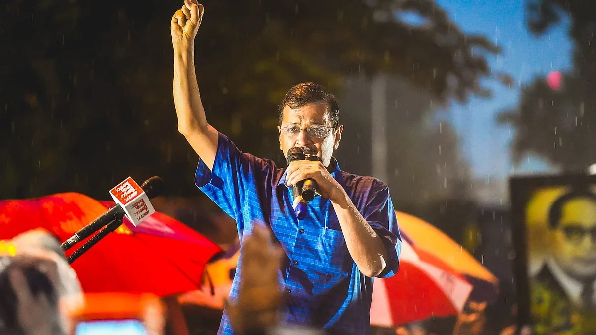 <div class="paragraphs"><p>اروند کیجریوال جیل سے چھوٹنے کے بعد، تصویر&nbsp;<a href="https://twitter.com/BhagwantMann">@BhagwantMann</a></p></div>