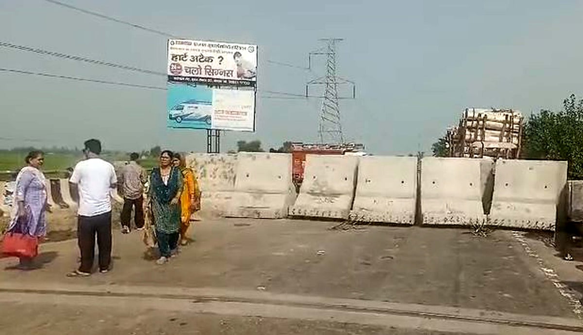 ہریانہ حکومت نے کسانوں کی مہاپنچایت پر لگائی روک، پنجاب-ہریانہ بارڈر پر کھڑی کیں رکاوٹیں