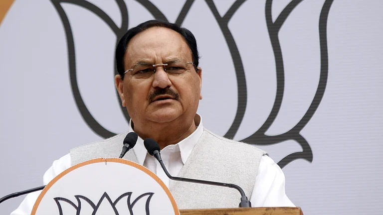 افغانستان زلزلہ: ملبہ میں دبیں کئی زندہ خواتین مدد کی اپیل کرتی رہیں، لیکن قدامت پسند روایات نے سانسیں روک دیں!