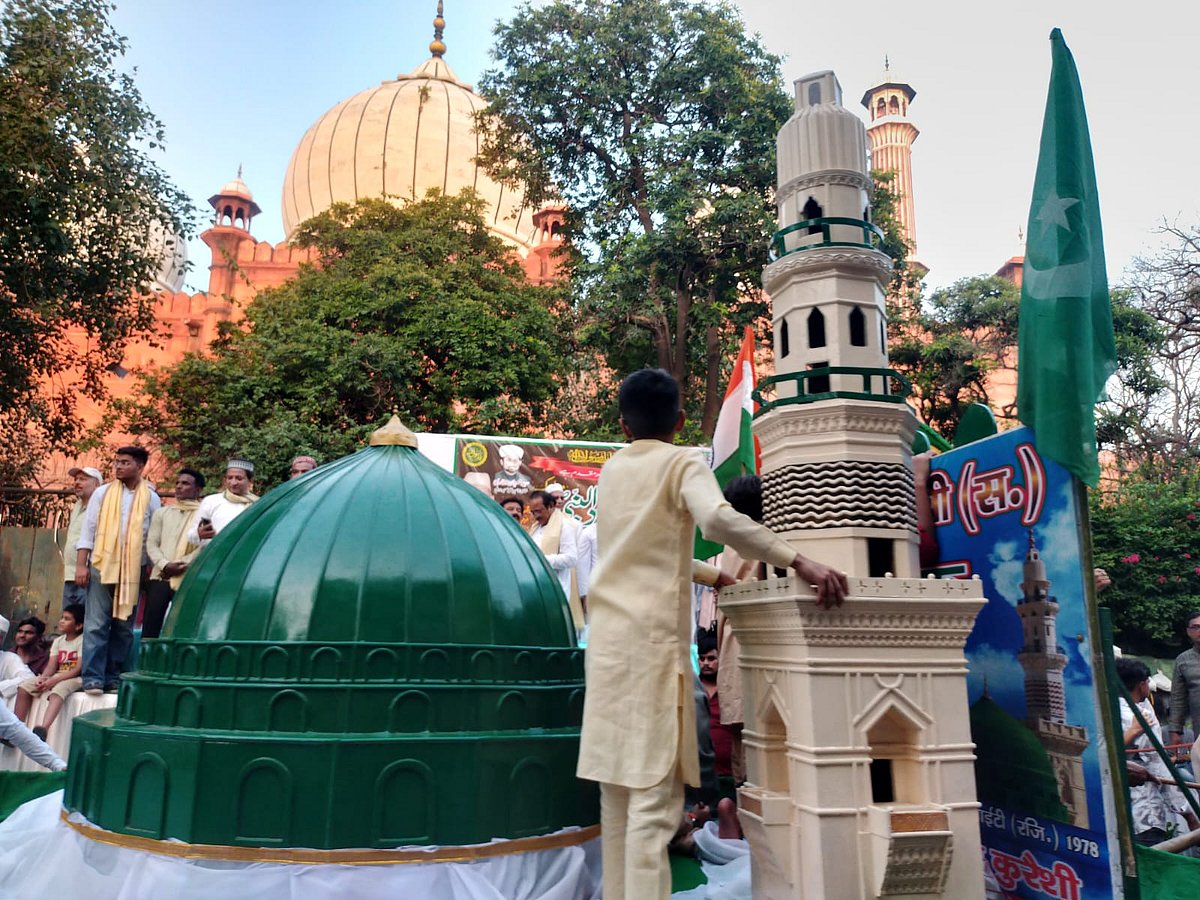عید میلاد النبی کے مبارک موقع پر دہلی کے مختلف علاقوں میں جلسہ و جلوس کا اہتمام
