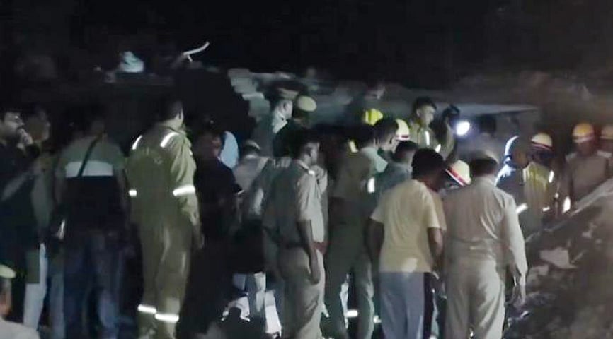 یوپی: فیروز آباد میں پٹاخہ فیکٹری میں دھماکہ، 2 بچوں سمیت 5 افراد کی دردناک موت