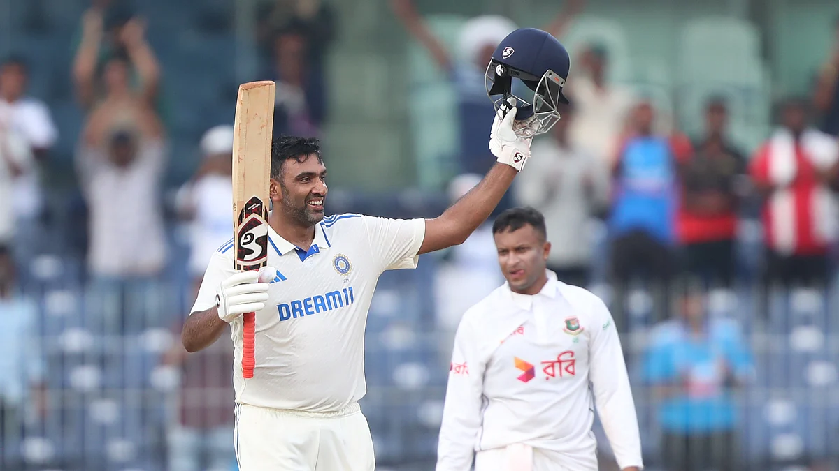 <div class="paragraphs"><p>پہلے ٹیسٹ میچ کے پہلے دن بنگلہ دیش کے خلاف سنچری بنانے کے بعد خوشی ظاہر کرتے ہوئے ہندوستانی بلے باز آر اشون، تصویر&nbsp;<a href="https://twitter.com/BCCI">@BCCI</a></p></div>