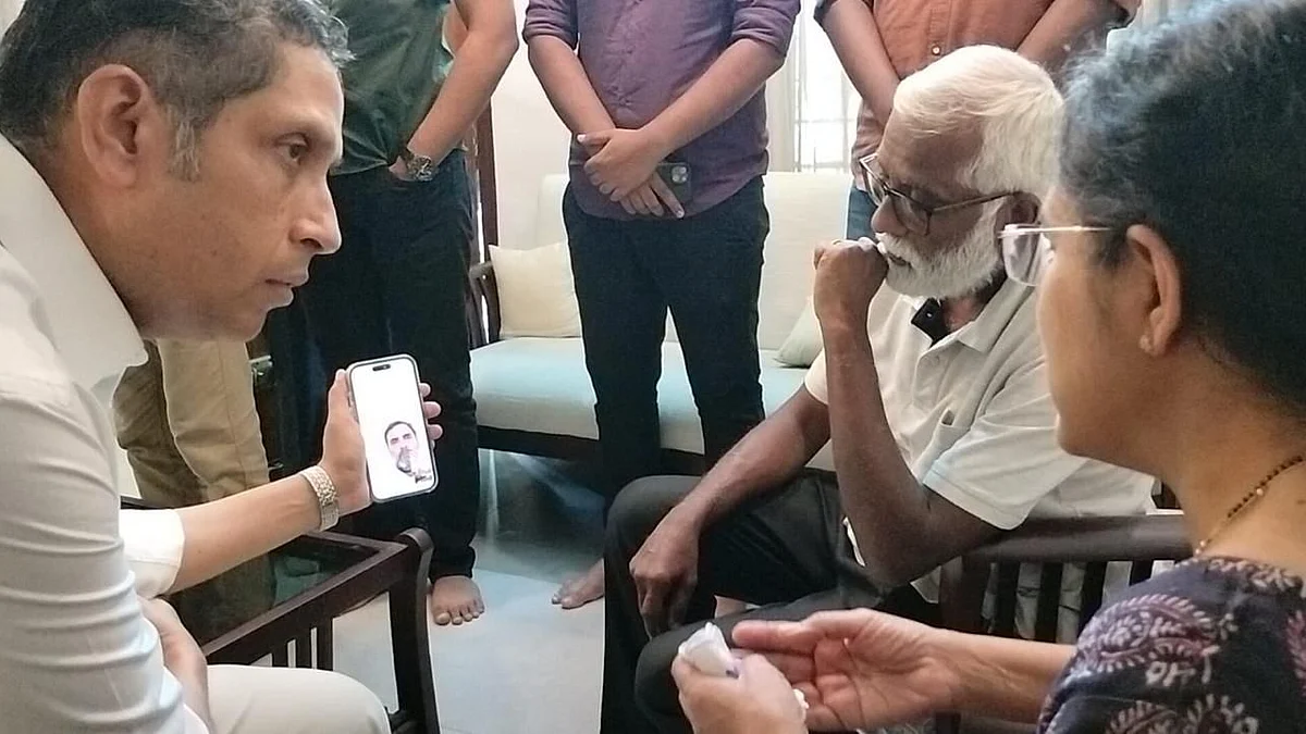 <div class="paragraphs"><p>انّا سیبسٹین کے والدین سے ویڈیو کال پر بات کرتے ہوئے راہل گاندھی، تصویر&nbsp;<a href="https://twitter.com/INCIndia">@INCIndia</a></p></div>