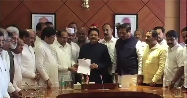 راہل گاندھی کو دھمکی معاملہ میں مہاراشٹر کانگریس کے وفد نے گورنر سے کی ملاقات، وزیر اعلیٰ شندے پر سنگین الزام عائد