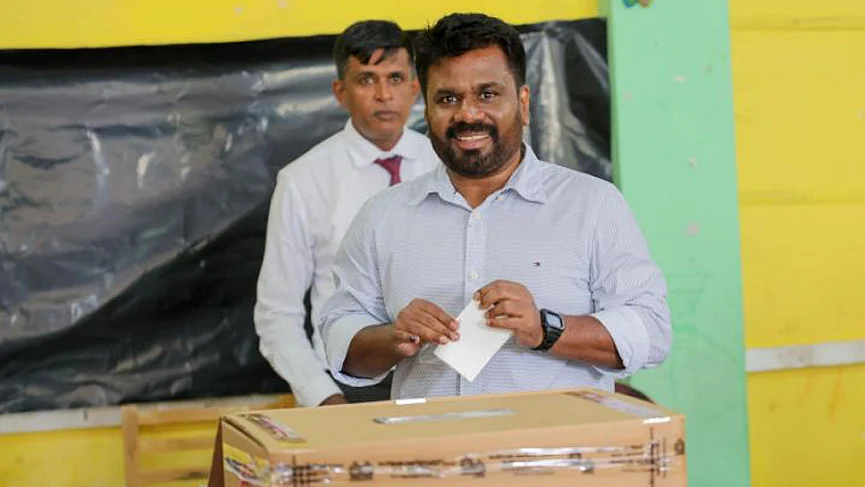 <div class="paragraphs"><p>انورا کمارا دسانائکے/ تصویر 'ایکس'</p></div>