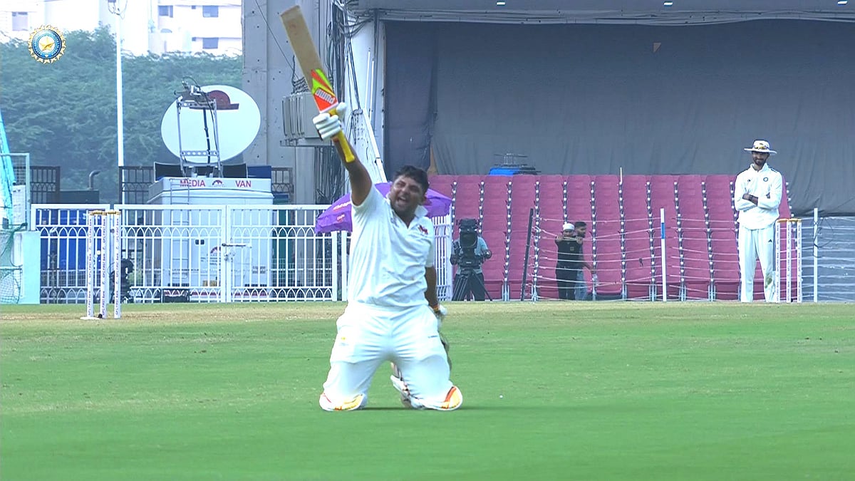 سرفراز خان نے پھر دکھایا کمال، ایرانی کپ میں ڈبل سنچری بنانے والے ممبئی کے پہلے کھلاڑی بنے