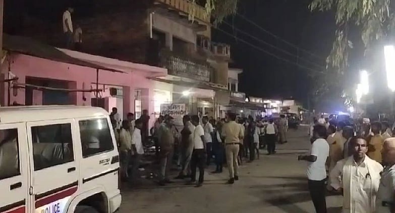 اتر پردیش: امیٹھی میں ٹیچر، اس کی بیوی اور 2 بچوں کا گولی مار کر بہیمانہ قتل، ہر طرف خوف و دہشت کا عالم