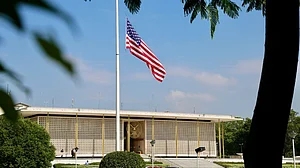 امریکہ نے ایران سے کہا کہ وہ اس کے فوجی اڈوں پر حملہ نہ کرے