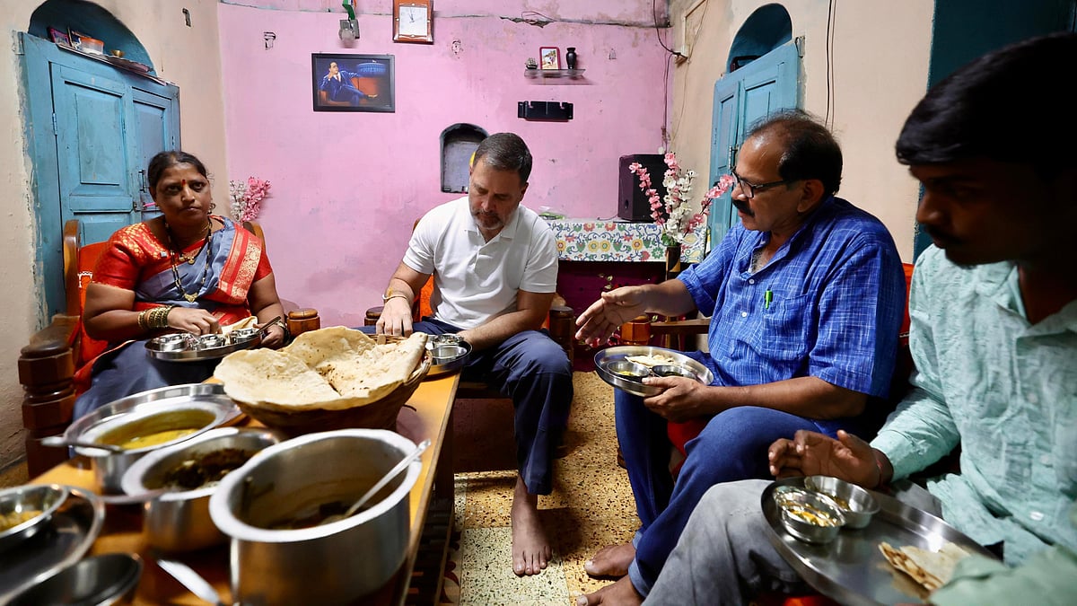 دلت کے باورچی خانہ میں پہنچے راہل گاندھی، ساتھ مل کر بنایا لذیذ پکوان، دیکھیے ویڈیو