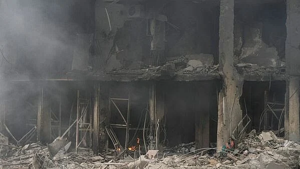 <div class="paragraphs"><p>بیروت پر اسرائیلی حملہ کے بعد کا منظر، تصویر&nbsp;<a href="https://x.com/bbkigalifm">@bbkigalifm</a></p></div>