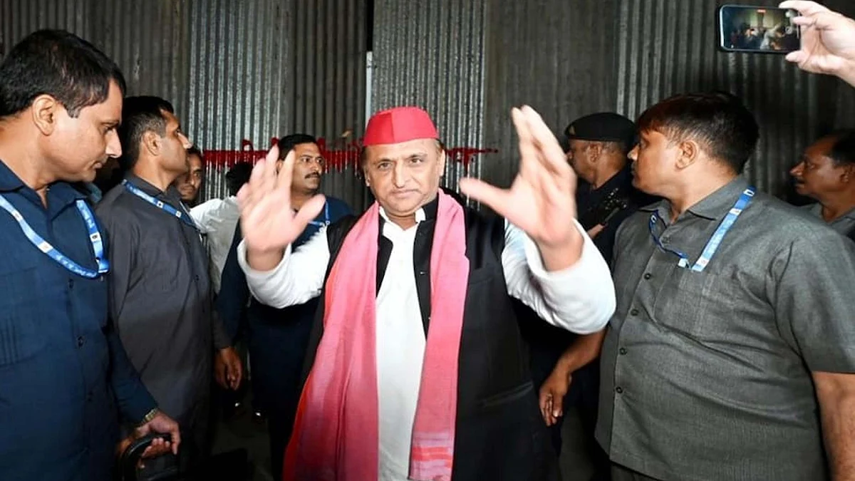 <div class="paragraphs"><p>سوشل میڈیا</p></div>