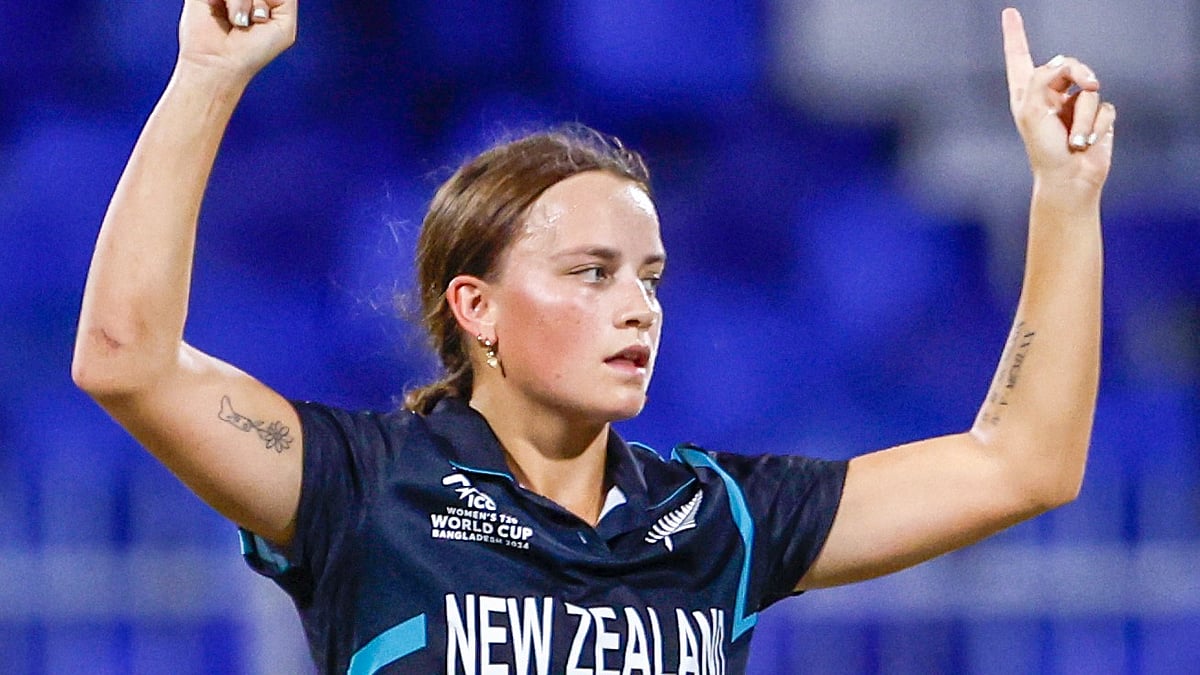 سنسنی خیز مقابلے میں نیوزی لینڈ نے ویسٹ انڈیز کو شکست دی، فائنل میں مقابلہ جنوبی افریقہ سے