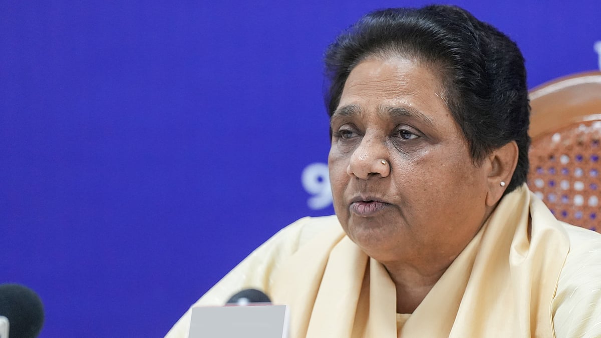 بی ایس پی نے پھولپور سے امیدوار بدلا، جیتندر سنگھ کو شیوبرن پاسی کی جگہ بنایا پھولپور سے امیدوار