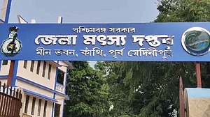 سمندری طوفان 'دانا' کا خطرہ، مغربی بنگال اور اوڈیشہ میں ہائی الرٹ جاری