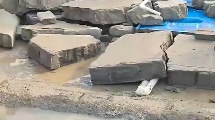 پونے میں پیش آیا افسوسناک حادثہ، پانی کی ٹنکی پھٹنے سے 4 مزدوروں کی موت، 7 دیگر زخمی