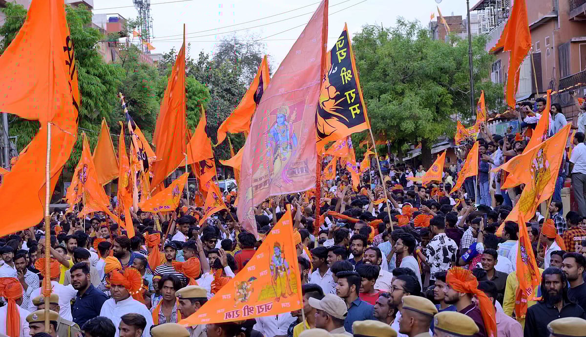 مغربی بنگال میں رام نومی کو لے کر ہائی الرٹ، ہندو تنظیم کو جلوس نکالنے کی مشروط اجازت