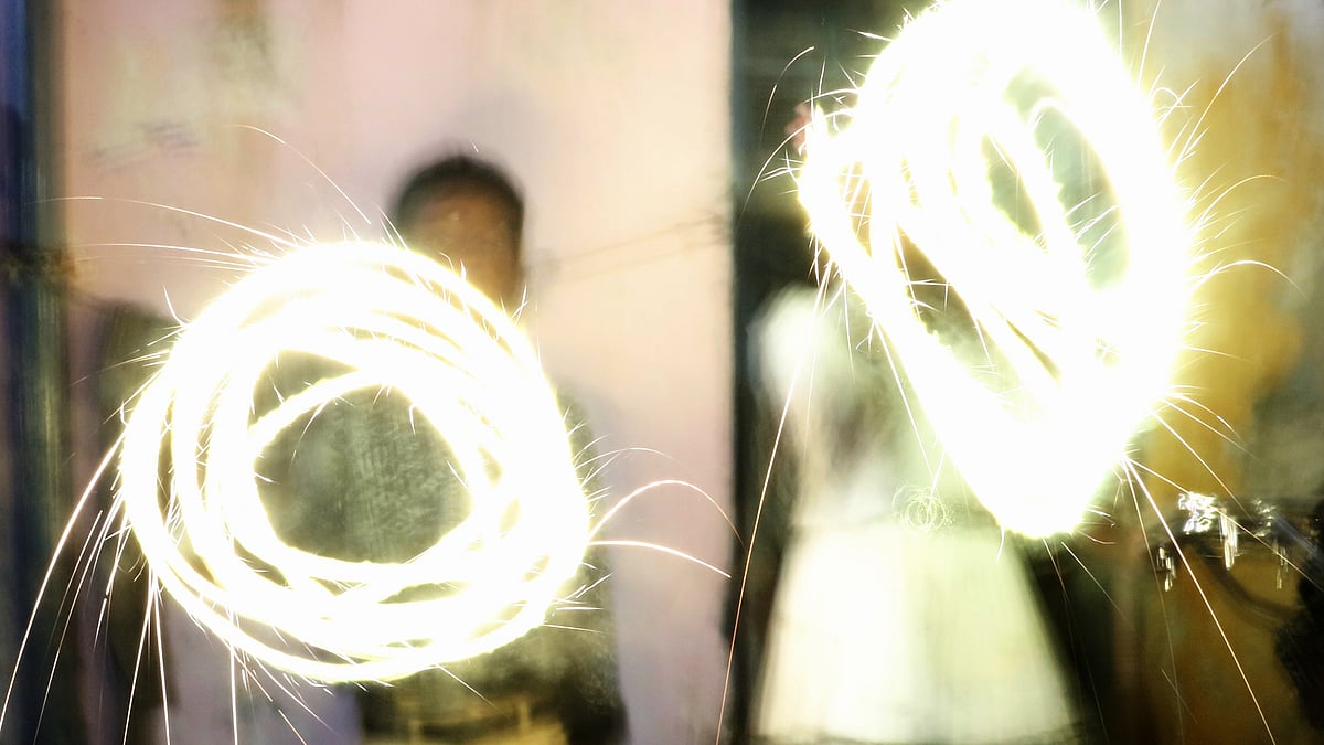 پابندی کا پٹاخے جلانے پر کوئی اثر نظر نہیں آیا، دیوالی کے موقع پر پٹاخوں نے فضائی آلودگی کو مزید بگاڑا