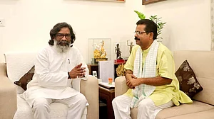 ہیمنت سورین کے خلاف الیکشن لڑنے والے بی جے پی لیڈر سیمون مالتو جے ایم ایم میں شامل