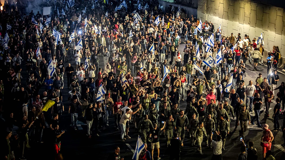 <div class="paragraphs"><p>اسرائیل میں عوامی احتجاج / Getty Images</p></div>