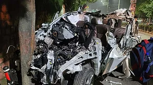 دہرادون میں شدید سڑک حادثہ، 3 خواتین سمیت 6 نوجوان جاں بحق، ایک کی حالت تشویشناک