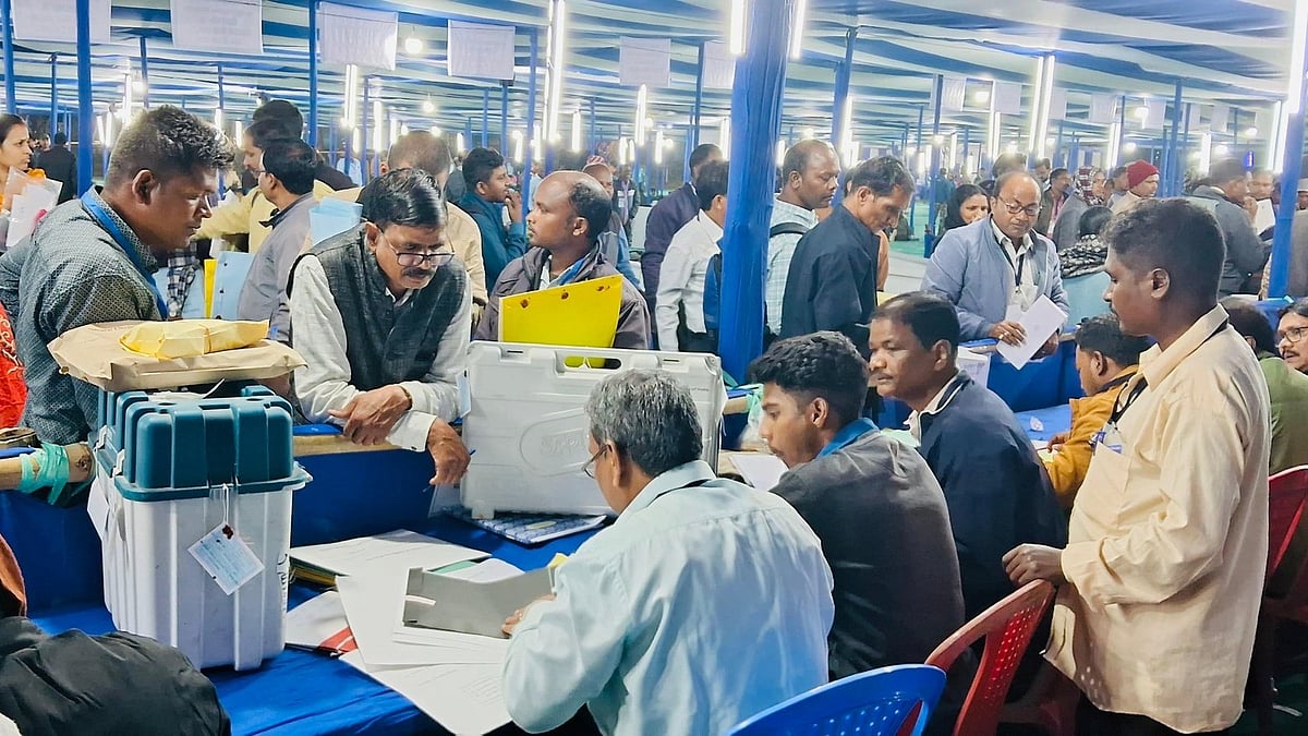 جھارکھنڈ اسمبلی انتخاب: پہلے مرحلہ میں 43 سیٹوں پر ووٹنگ ختم، 683 امیدواروں کی قسمت ای وی ایم میں قید