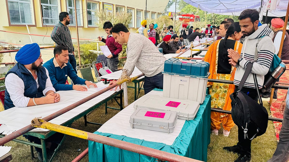 مہاراشٹر کی 288 اور جھارکھنڈ کی 38 اسمبلی سیٹوں پر ووٹنگ کل، سبھی تیاریاں مکمل، سیکورٹی سخت