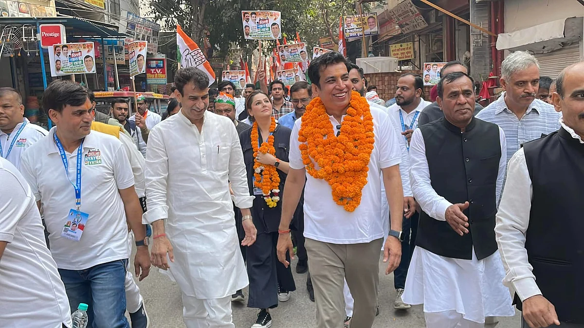 <div class="paragraphs"><p>دہلی نیائے یاترا کے دوران دہلی کانگریس صدر دیویندر یادو و دیگر کانگریس کارکنان</p></div>