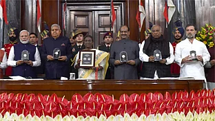 <div class="paragraphs"><p>تصویر'ایکس' @rashtrapatibhvn</p></div>