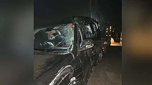 آگرہ-لکھنؤ ایکسپریس وے پر اندوہناک سڑک حادثہ، سیفئی میڈیکل یونیورسٹی کے 5 ڈاکٹر ہلاک