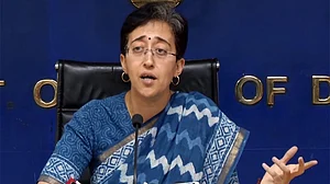 مرکزی حکومت دہلی والوں کے ووٹ کاٹنے کی سازش کر رہی ہے: آتشی