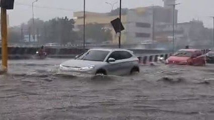 تمل ناڈو-پڈوچیری میں گردانی طوفان ’فینگل‘ نے دی دستک، ایک شخص کی موت، چنئی ہوائی اڈہ بند