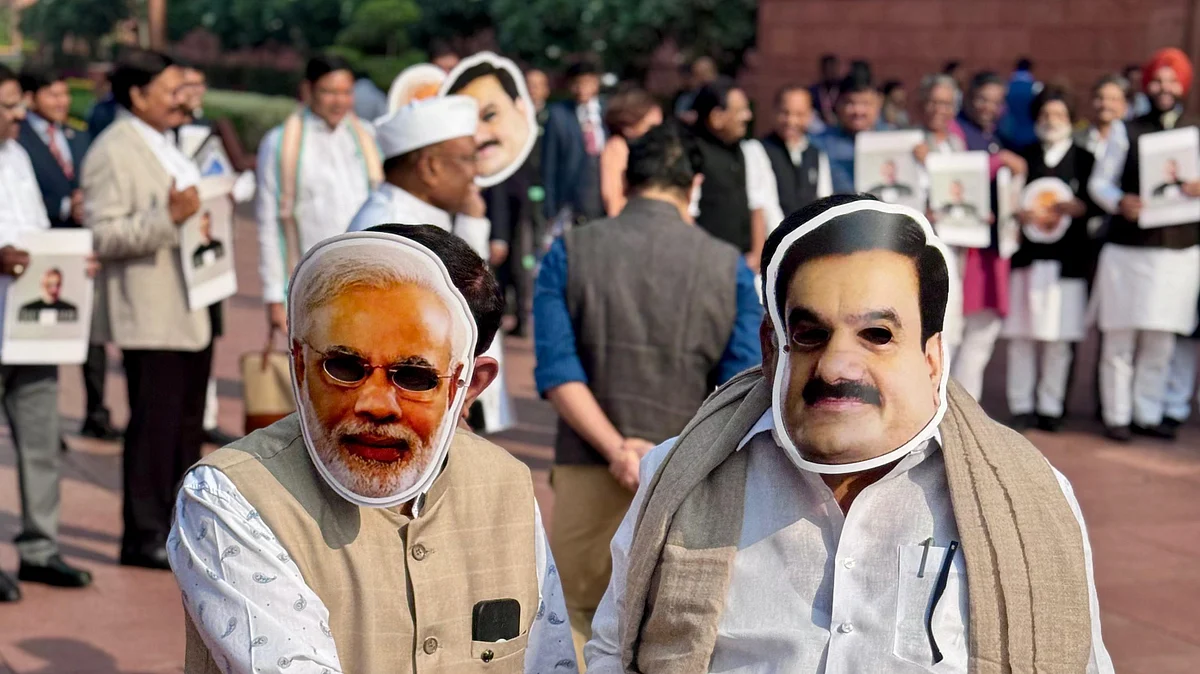 <div class="paragraphs"><p>مودی-اڈانی کے خلاف پارلیمنٹ احاطہ میں احتجاج، تصویر&nbsp;<a href="https://x.com/INCIndia">@INCIndia</a></p></div>