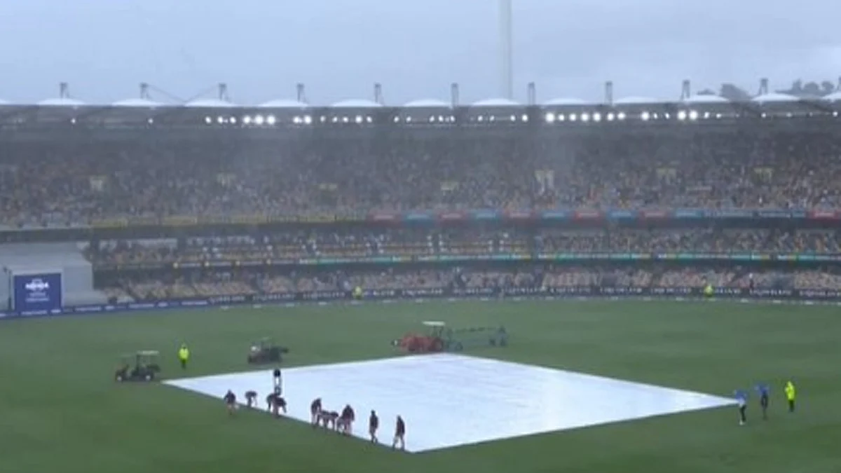 <div class="paragraphs"><p>گابا کے میدان میں بارش، تصویر 'ایکس'&nbsp;<a href="https://x.com/thecricketgully">@thecricketgully</a></p></div>